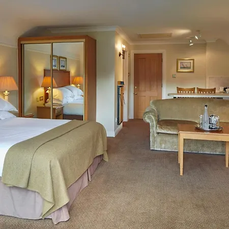 Macdonald Elmers Court Hotel Lymington Buitenkant foto