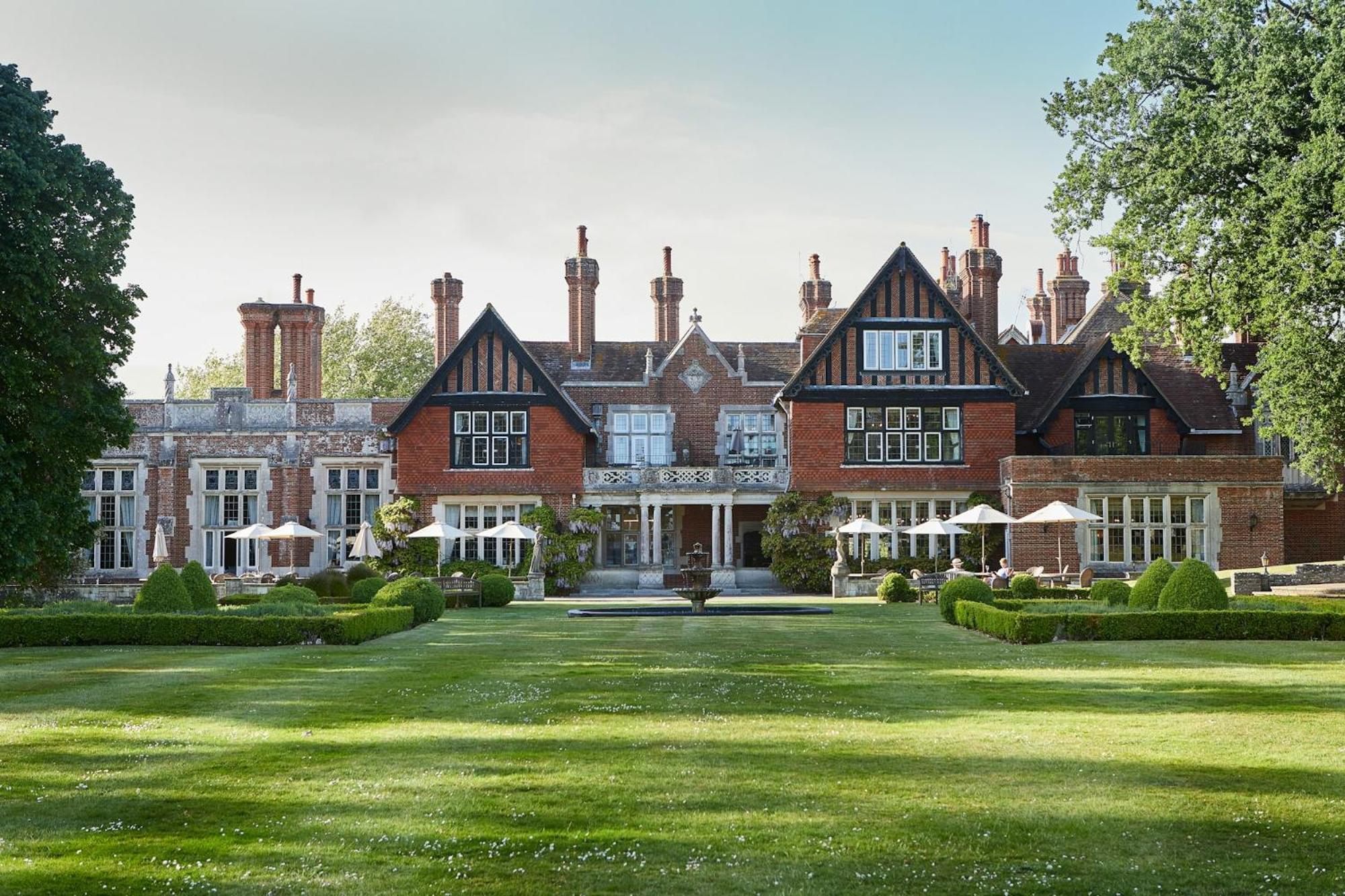 Hotel Macdonald Elmers Court 4*
