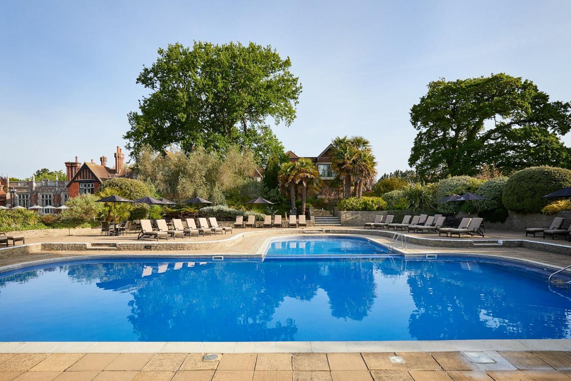 Hotel Macdonald Elmers Court 4*