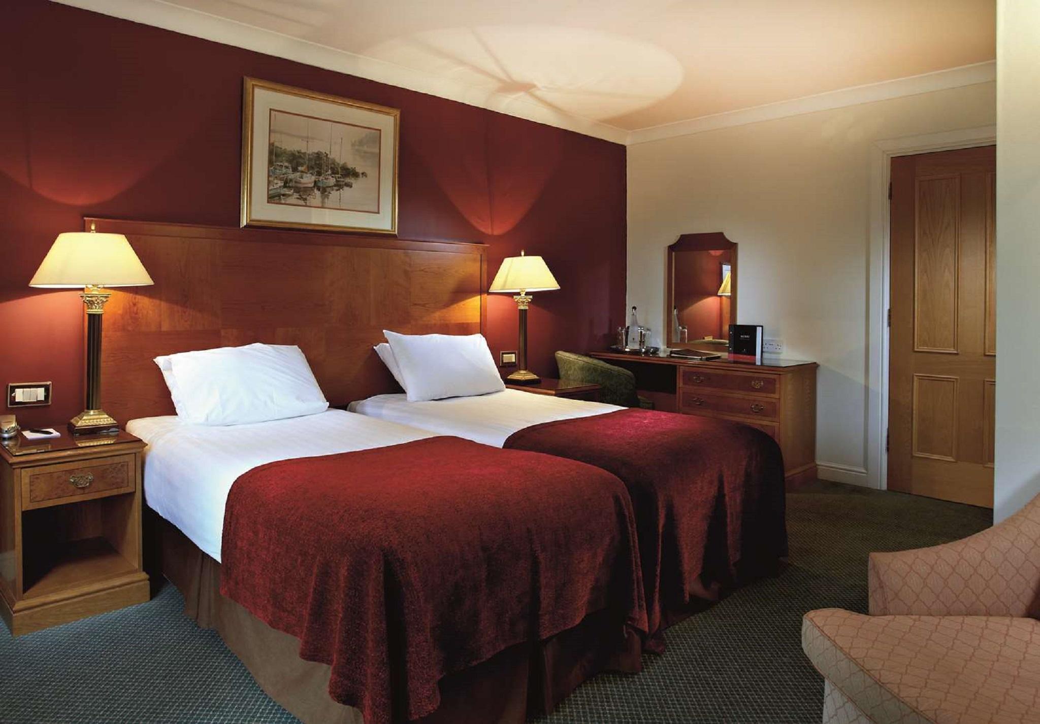 Hotel Macdonald Elmers Court Lymington