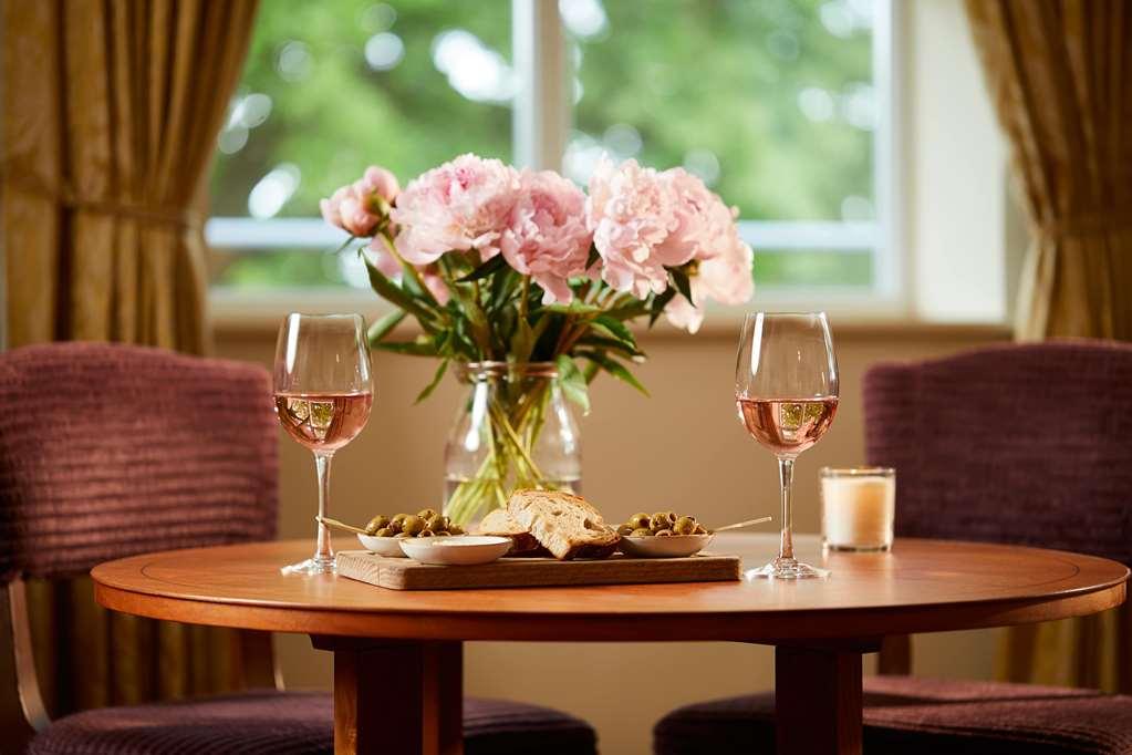 Hotel Macdonald Elmers Court