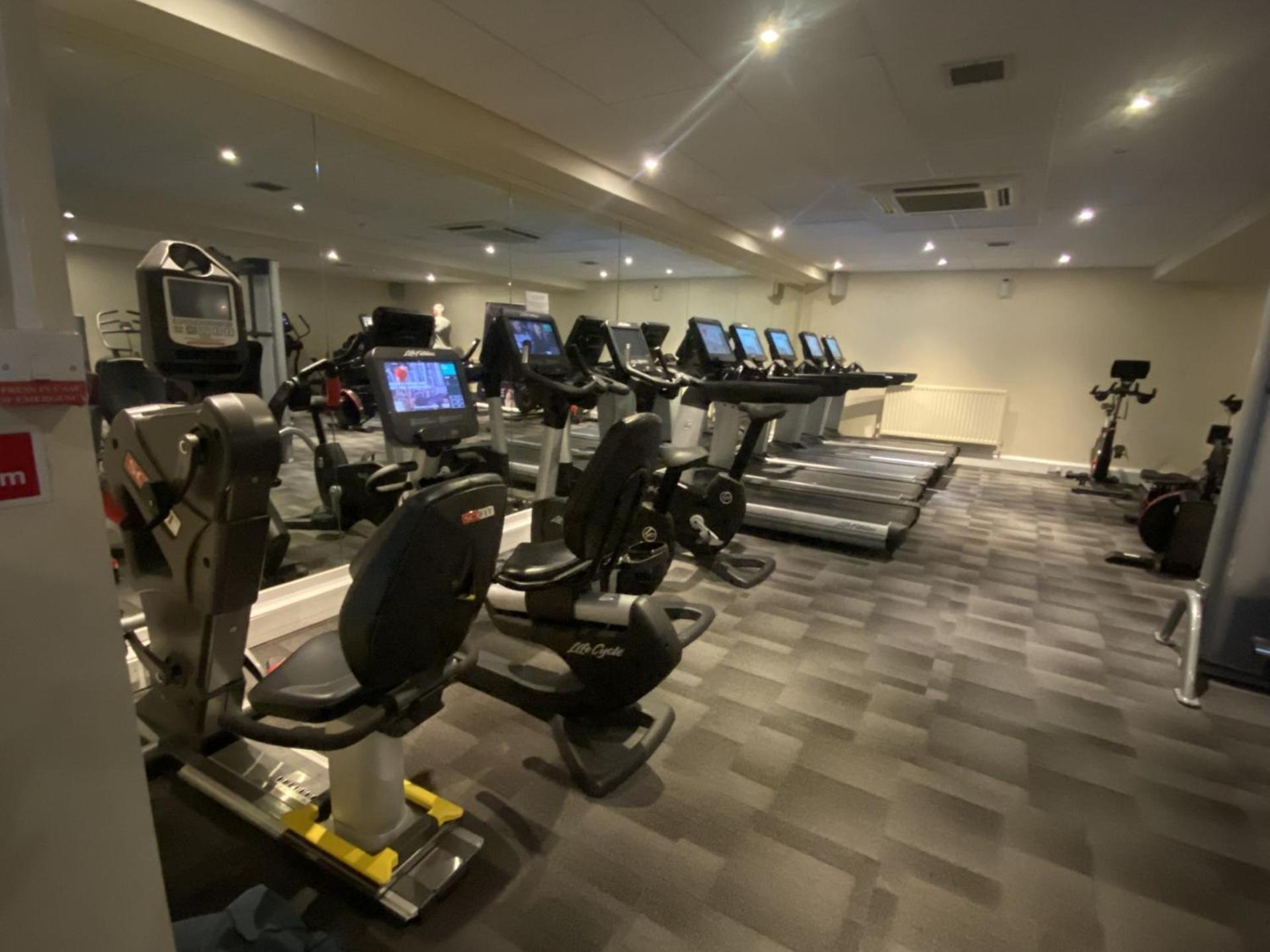 Hotel Macdonald Elmers Court 4*