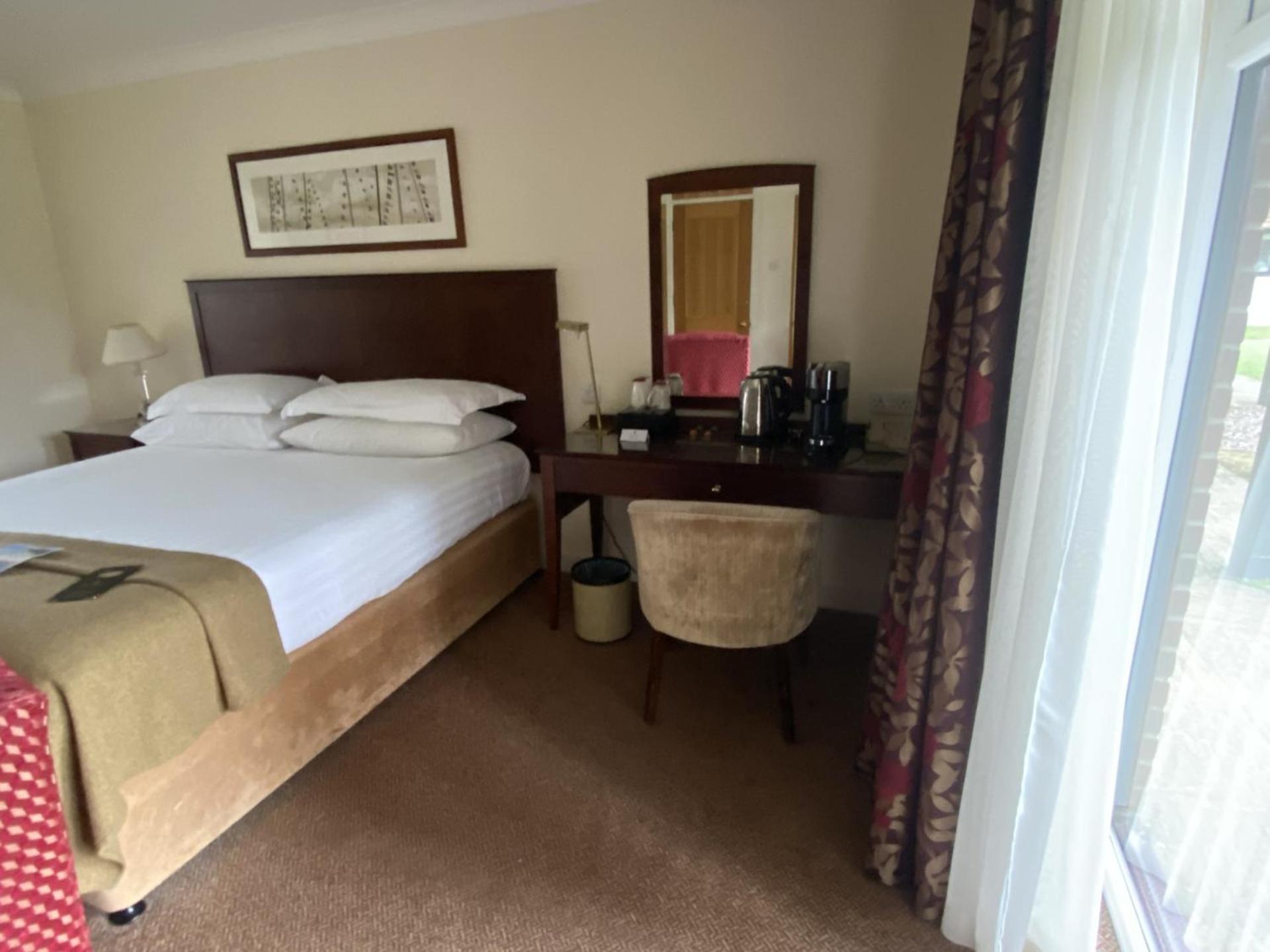 Hotel Macdonald Elmers Court Lymington
